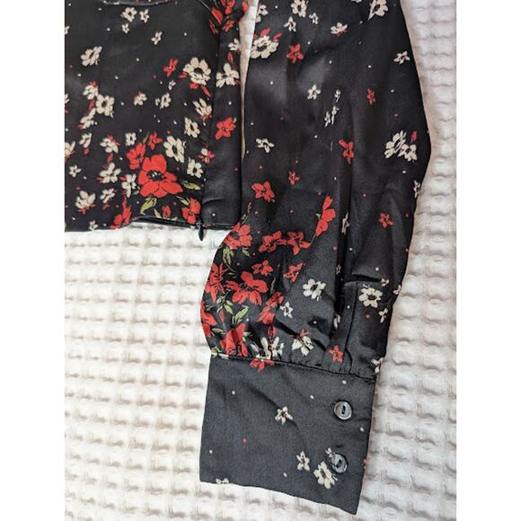 FOREVER 21 black floral blouse v-neck button up size large NWT WhimsyGoth - Picture 2 of 7